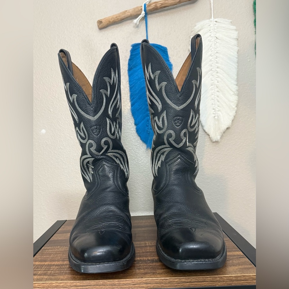 Ariat Black and Gray Cowboy Boots